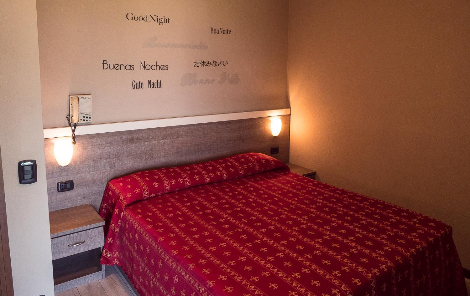 Albergo Ristorante Monterosa Ameno Eksteriør billede